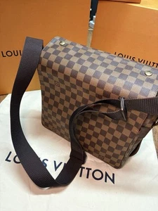 Auth Louis Vuitton Damier Ebene Rare Naviglio Messenger Bag Unisex (USA Seller)  - Picture 1 of 13