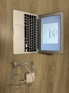 Apple MacBook Air A1370 11,6" I5 1,6GHz 4GB RAM 128GB SSD - Bild 1 von 4