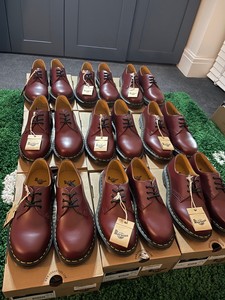 dr martens cherry men