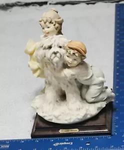 RARO L'Amicizia Amistad Niña Niño con Perro Peludo Giuseppe Armani Florencia Usado en Excelente Condición - Imagen 1 de 12