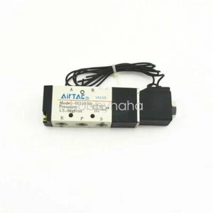1pcs  4V110-06  5 Way 2 Position 1/8" Pneumatic Solenoid Valve AC110V - Picture 1 of 2