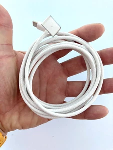  Original Apple USB-C to MagSafe 3 Cable (2m) - MLYV3ZM/A - Starlight - Photo 1/5