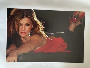 Kelly Clarkson / Autogramm / 20x30cm / Pop Musik Sängerin / - Bild 1 von 1