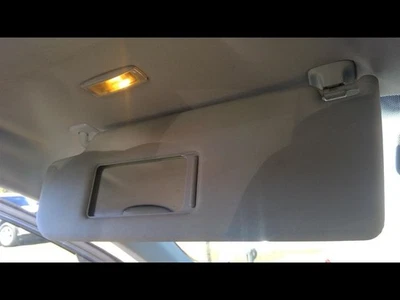 Parasol para conductor VIN K sedán de octavo dígito iluminado se adapta a 07-10 JETTA 172843 Foto 1 de 4