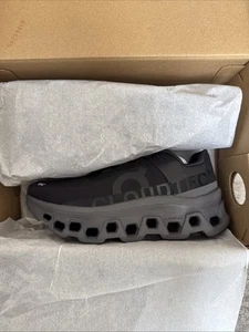 Taglia UK 5 - Scarpe da ginnastica On Cloud Running CloudMonster W nere - AFFARE - PREZZO AL PUBBLICO £ 160! - Foto 1 di 24