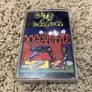 Snoop Doggy Dogg Doggystyle Cassette case and insert only Death Row Records  - Picture 1 of 5