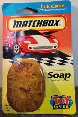Barra de jabón de glicerina Matchbox 1997 vintage con un coche de juguete en el interior ¡¡Raro!! VHTF! Foto 1 de 2