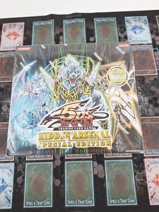 Yu-Gi-Oh! Caja Booster Arsenal Oculto Edición Especial Exhibición Sellada - Imagen 1 de 6