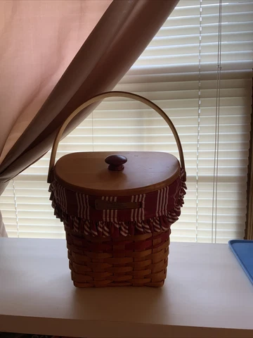 Longaberger 1998 Christmas Collection Red Glad Tidings Hanging Basket Set Cover