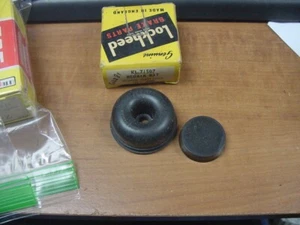 NOS Lockheed Clutch Slave Cylinder Kit Triumph TR2 TR3 MG Magnette ZA Wolseley - Picture 1 of 4