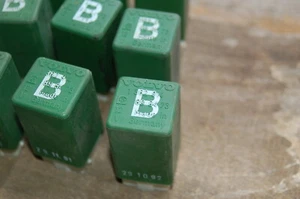 Genuine Volvo 740 760 940 960 OEM Fuel Pump Control B Relay Fuse 1362914 USED - Bild 1 von 1