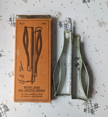 Betsey Ross Rug Shuttle Needle Vintage Rug Hooking Tool  - Image 1 of 4