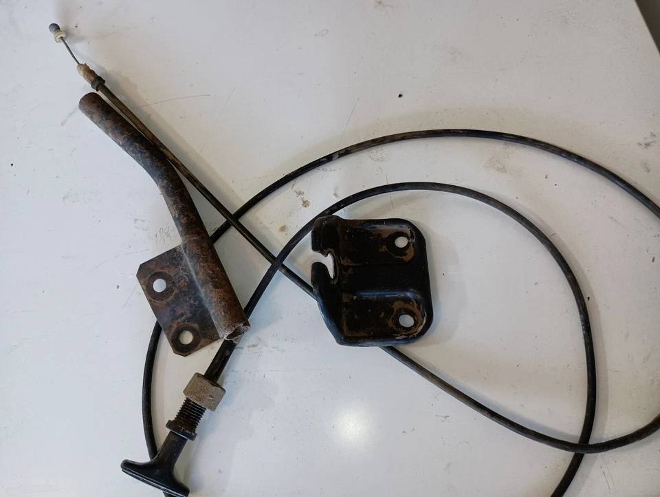 Cable de tracción del capó 1983-1991 Mitsubishi Montero Dodge Raider  Foto 1 de 1