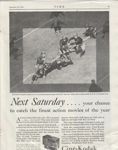 Anuncio original de revista de cámara de película Cine-Kodak de 1931 "Fútbol" - Imagen 1 de 1