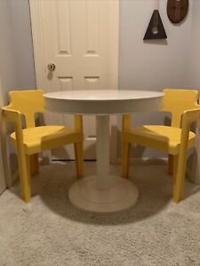 VTG MODERN SPACE AGE PLASTIC 70s WHITE YELLOW 3 pc DINING SET