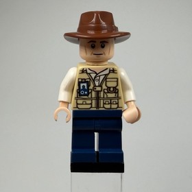 LEGO Jurassic World - Dinosaur Vet Minifigure - jw016 75919
