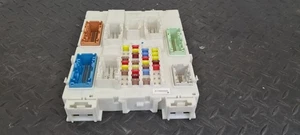 Ford C-Max MK2 (C344) 2011 1.5 TDCI Body Control Module/Fuse Junction 2506087 - Picture 1 of 10