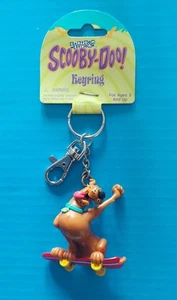 Cartoon Network Scooby Doo On Skateboard Keychain NEW - Picture 1 of 1