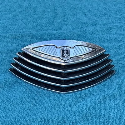 Sección de rejilla superior para capó Cadillac LaSalle usada Foto 1 de 4