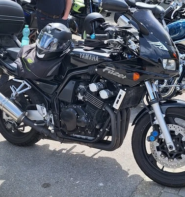 Yamaha Fazer RJ02, - Bild 1 von 4