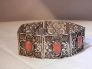 Antique CORAL panelled filigree bracelet - Imagen 1 de 3