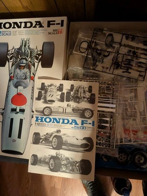 TAMIYA 1:12 Big Scale Series HONDA F-1 Plastic Model Kit Vtg Japanese FormulaCar - Image 1 of 4