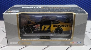 1/64 Team Caliber Owners Series 2003 Matt Kenseth #17 DeWALT NASCAR Diecast - Picture 1 of 6