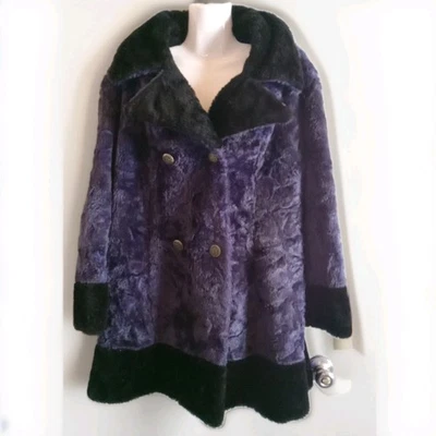 Vintage 1970's purple black Goth Faux Fur Coat Sz 18 Union USA Witchcore - Image 1 of 4