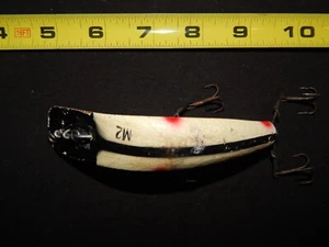 Helin's Flatfish M2 Wood White 4 Gang Hooking Vintage Fishing Lure - Picture 1 of 3