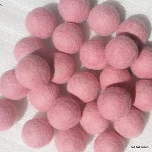 3cm Light Pink Color Felt Balls Handmade Woollen Beads Pom Pom DIY Craft Supply - Picture 1 of 3