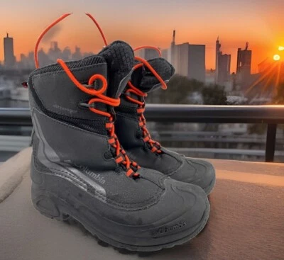 🔥 Columbia • Botas Bugaboots Impermeables de Invierno 200 gramos BY5957-010 • Niños Talla 4 Foto 1 de 4