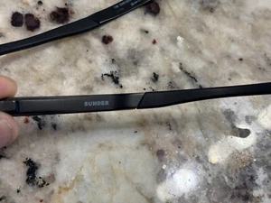 OAKLEY SUNDER BLACK REPLACEMENT RIGHT AND LEFT TEMPLE ARM STEM OX8123-0155 - Picture 1 of 4