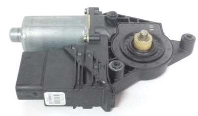 1998-2001 Volkswagen Passat стеклоподъемник правый задний OEM 3B0 959 812 AB - Изображение 1 из 4