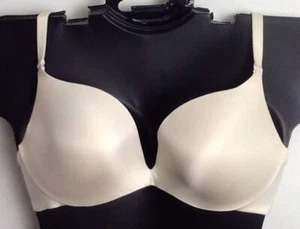38D Vintage Smooth Cushioned Nylon Plunge IVORY Cacique Lane Bryant Bra - Picture 1 of 12