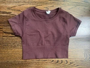 OFFLINE by Aerie seamless crop top maroon chocolate size S NWOT - Picture 1 of 6