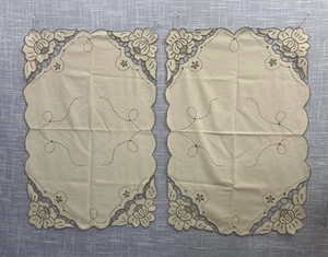 Vintage Set of 2 Placemats Madeira Cutwork Roses Beige With Taupe Embroidery - Picture 1 of 6