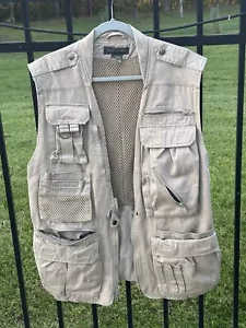 Vintage Banana Republic Safari Vest Sz L Photography Fishing Cargo Hiking - Picture 1 of 23