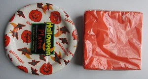 Halloween Party Paper Plates w/ Napkins Pumpkins and Bats AJM Packaging Detroit - Picture 1 of 4