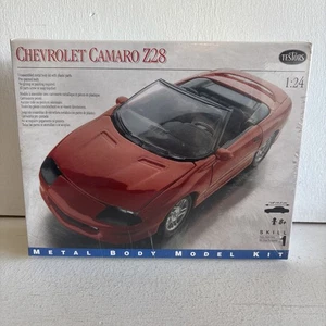 VTG1:24 TESTORS METAL BODY MODEL KIT CHEVROLET CAMARO Z28 COVERTIBLE RED 180 NOS - Picture 1 of 7