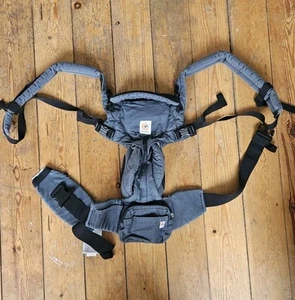 Marsupio Ergobaby Omni 360 grigio antracite regolabile tutto in uno - Foto 1 di 5