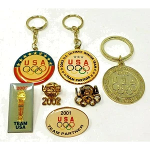 Olympia Souvenirs Pins und Schlüsselanhänger 2001 & 2002 Team USA Memorabilia Lot - Bild 1 von 4