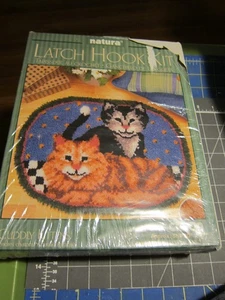 Caron Natura Latch Hook Kit Cuddly Kittens Cats 20 x 27" Sealed Pkg - Picture 1 of 2