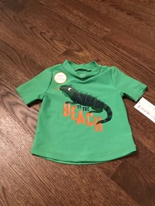 Just One You/Carters Baby Junge Leguan 6M UPF 50+ UV Sonnenschutz Strandshirt - Bild 1 von 6