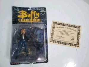 Buffy the Vampire Slayer Moore Action Figure - Signed Clayburn Moore #22 of 2500 - Picture 1 of 13