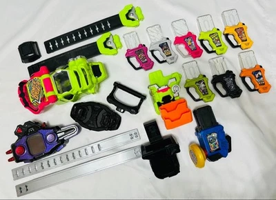 Bandai Kamen Rider Ex-Aid DX Gamedriver DX Gashacon Bugvisor Set - Image 1 of 4