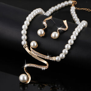 NoName Set mit Perlen kombinierte Ohrringe DAMEN Accessoires Modeschmuckset Weiß Weiß Einheitlich Rabatt 78 % 