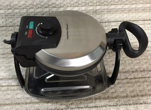 HAMILTON BEACH FLIP BELGIAN WAFFLE MAKER  26010 with tray, complete, A+++! - Picture 1 of 10