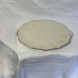 Lenox Symphony ELFENBEIN MIT Platin * 17" GRIFF ÜBERBACKENE OVALE PLATTE * - Bild 1 von 7