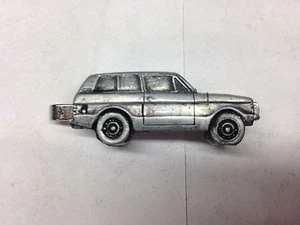 Range Rover 2 Türer Ref196 Zinnoptik Auto Emblem an einer Krawattenklammer (Folie) - Bild 1 von 1