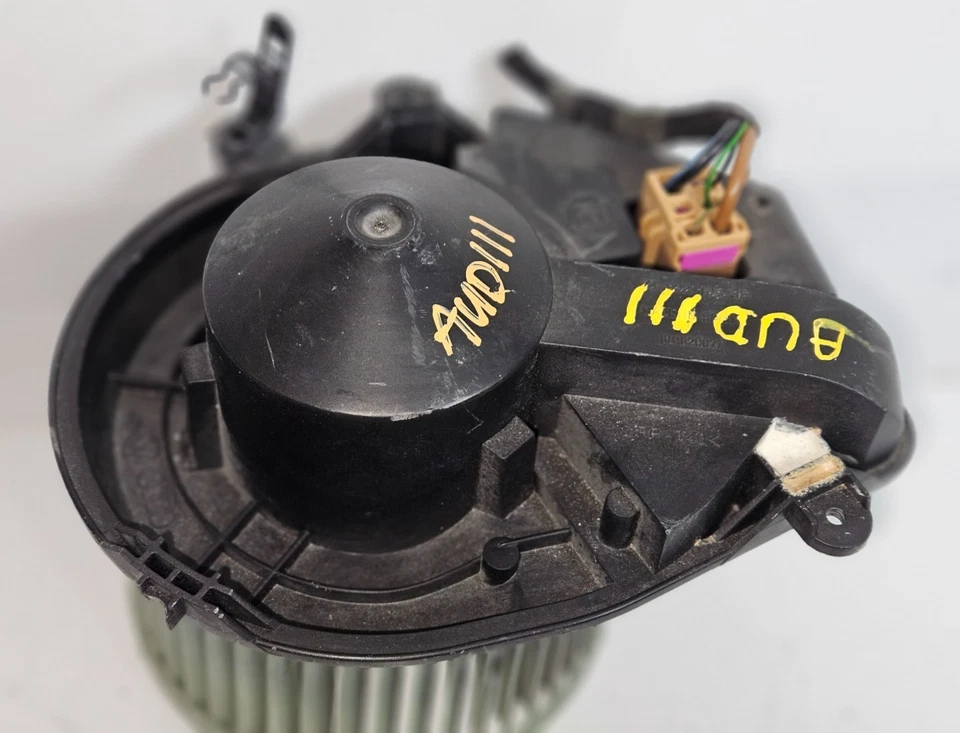 1998-2005 AUDI A4 MÓDULO DE MOTOR DE VENTILADOR FABRICANTE DE EQUIPAMENTO ORIGINAL, 615-58493 - Imagem 1 de 4